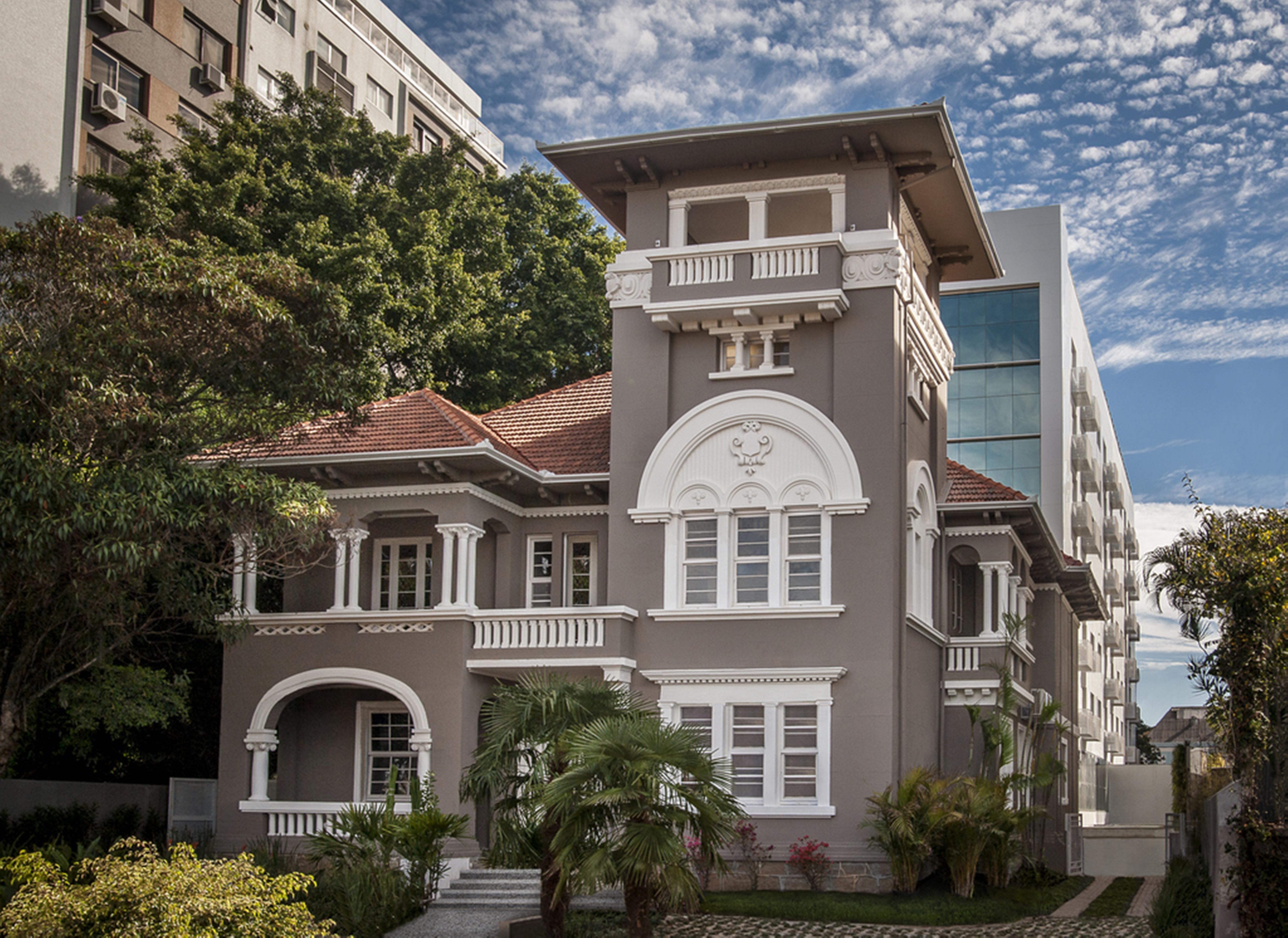 Laghetto Moinhos Hotel 4*